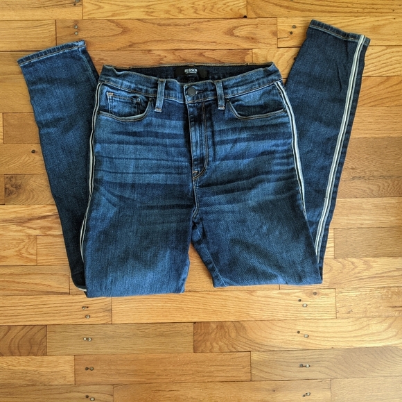 Hudson Barbara Super Skinny Jeans - Picture 1 of 8